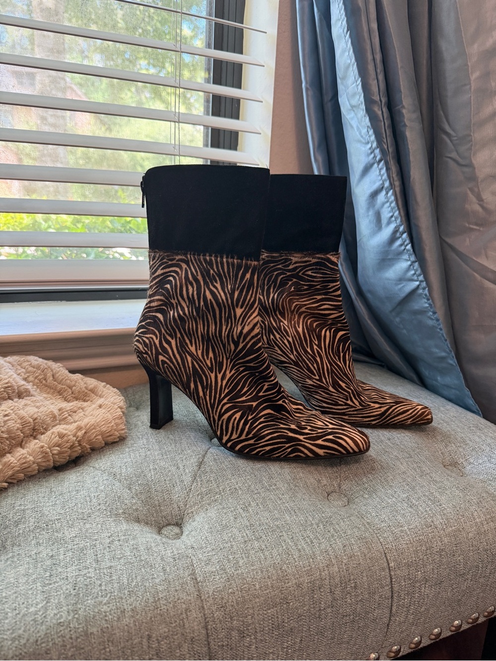 Stuart Weitzman Zebra Haircalf Suede Ankle Boots Size 10.5 B
